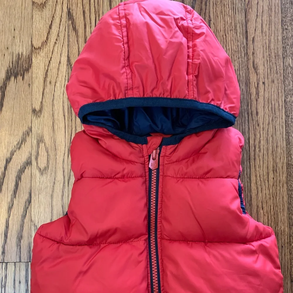 Baby Gap Puffer Vest, 6-12 months